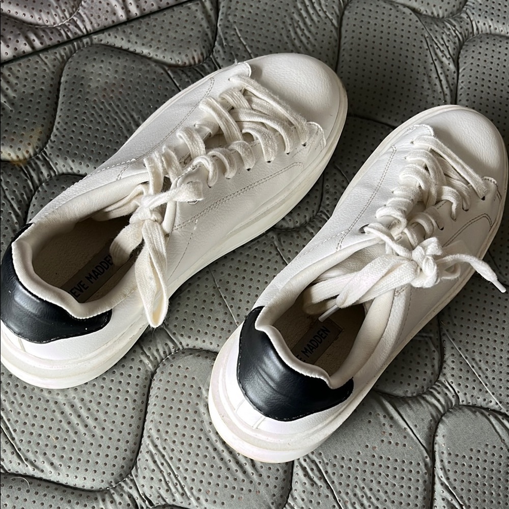 Steve Madden White Sneakers with Black Detail